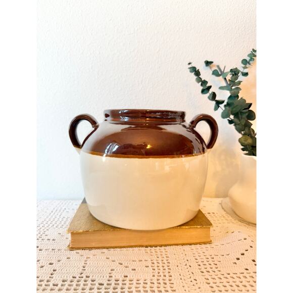 Large Stoneware Two Toned Brown and Beige Bean Crock - Picture 1 of 4